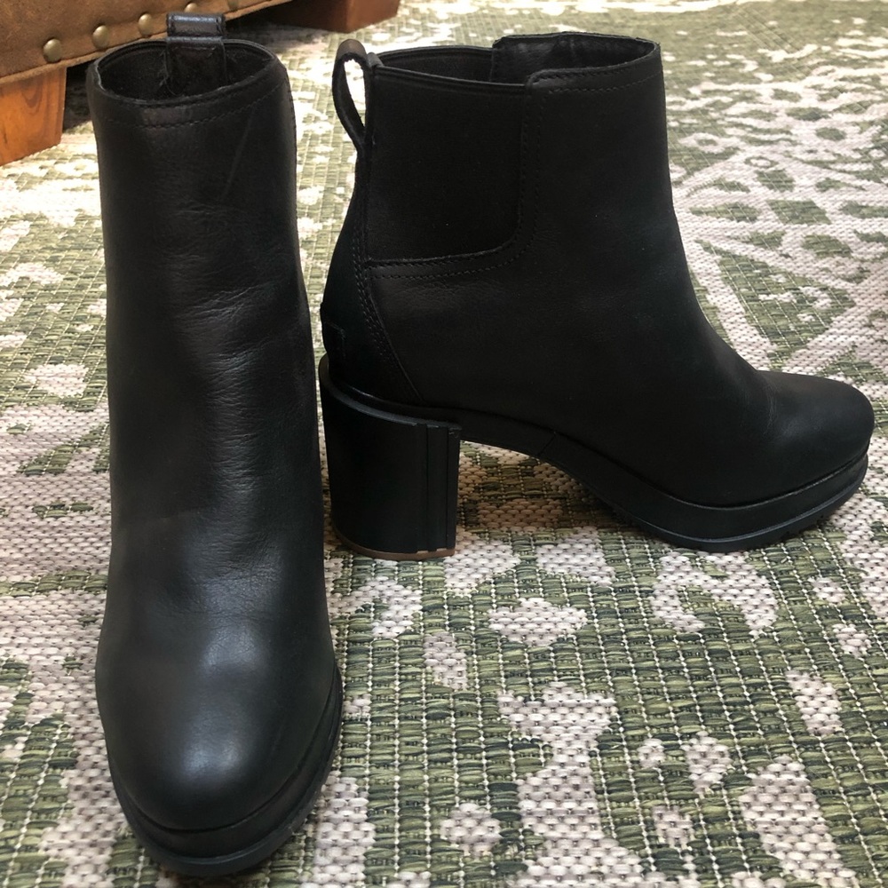 Size 9.5 Sorel